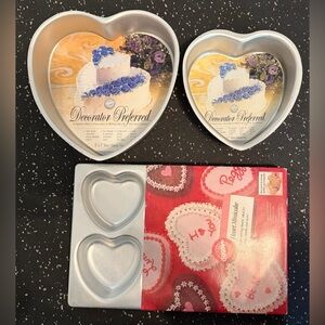 Heart-Shaped Cake Pans - Set of 3
